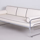 Canapé Mucke Melder en cuir blanc fabriqué en Tchéquie des années 1930