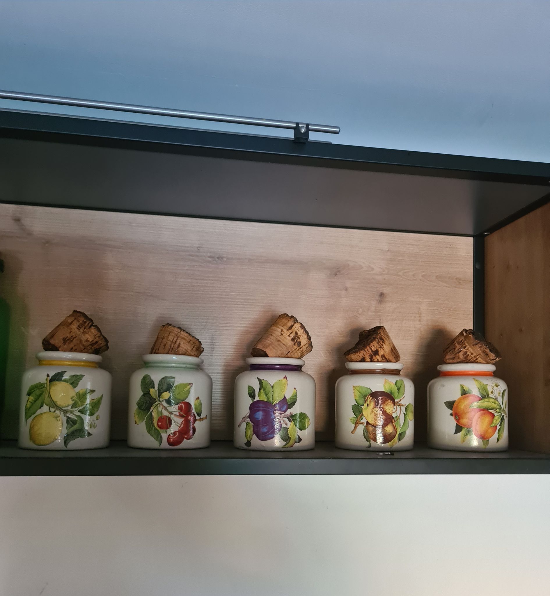 Pots sandstone decoration fruits