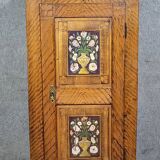 18th century Alsatian bonnet maker in polychrome wood
