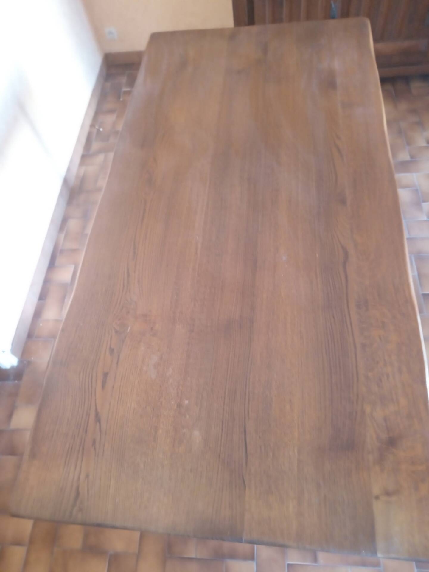 Farm table