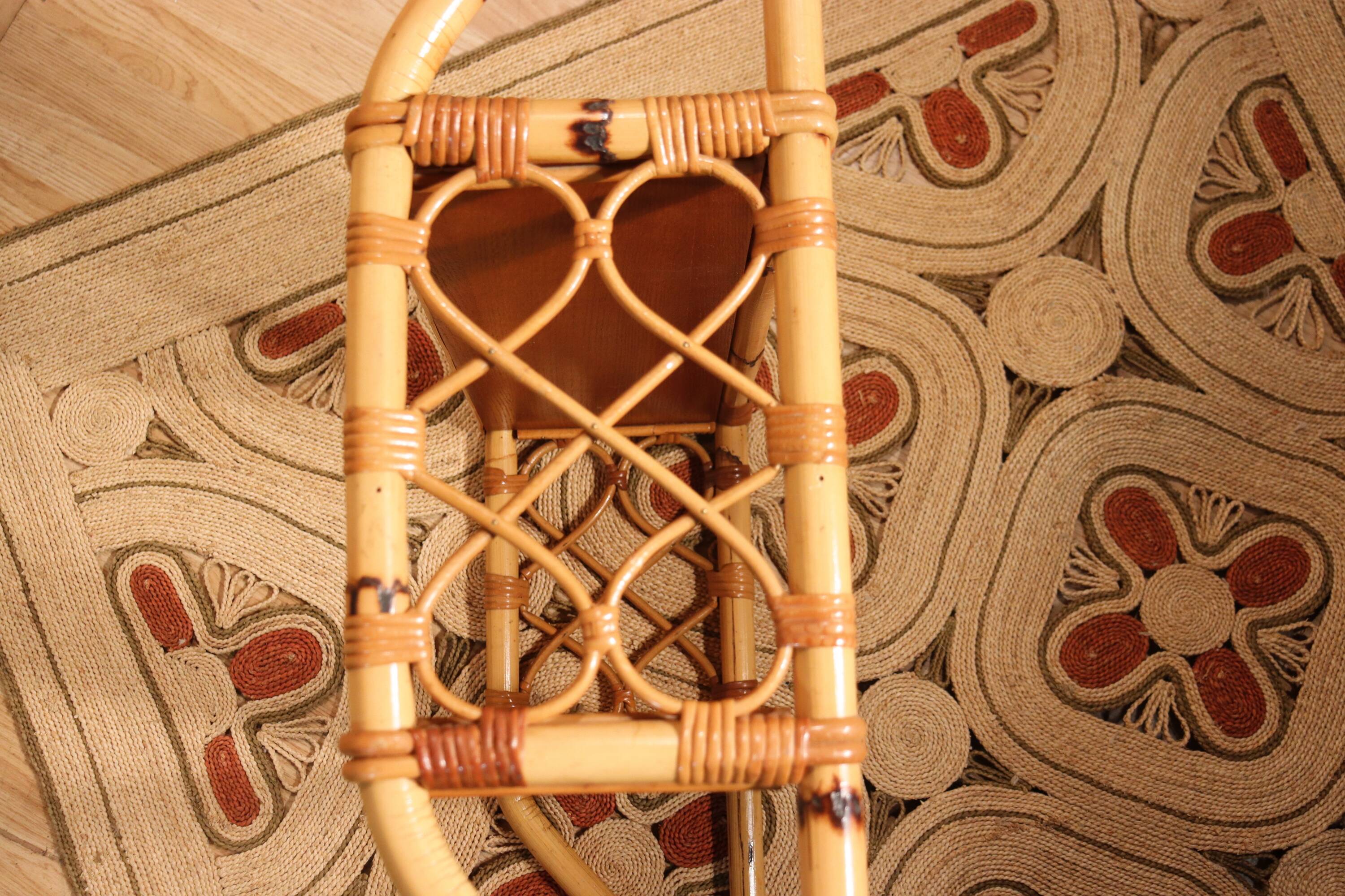 Etagère murale en rotin vintage