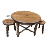 Round coffee table and 2 tripod stools