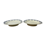 Paire de plats coupe sur pied faience blanc et bleu