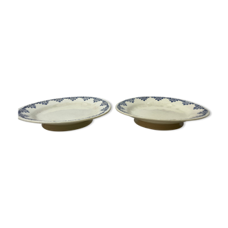 Paire de plats coupe sur pied faience blanc et bleu