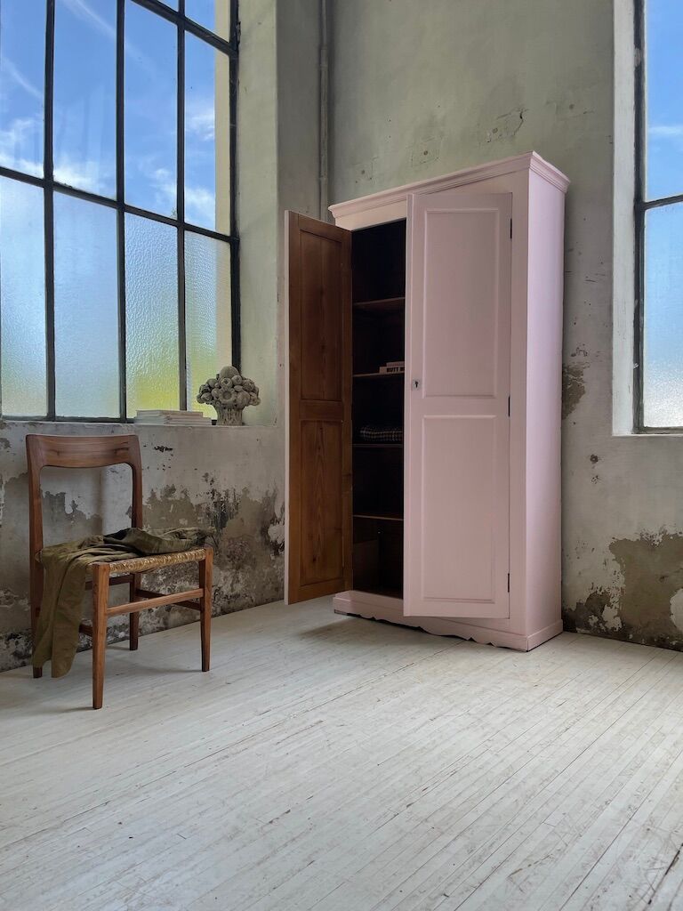 Pink cupboard