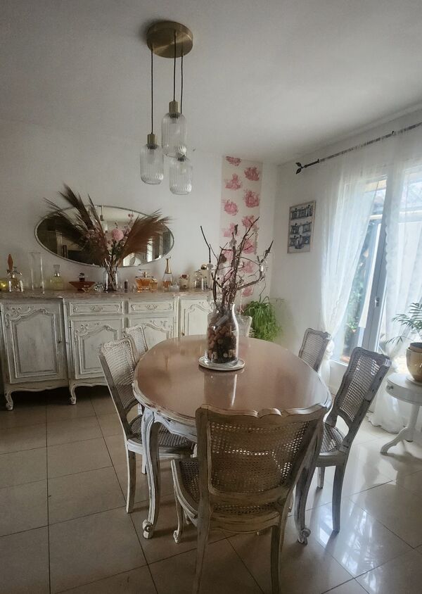 Buffet en merisier style provençal rénové en blanc vieilli