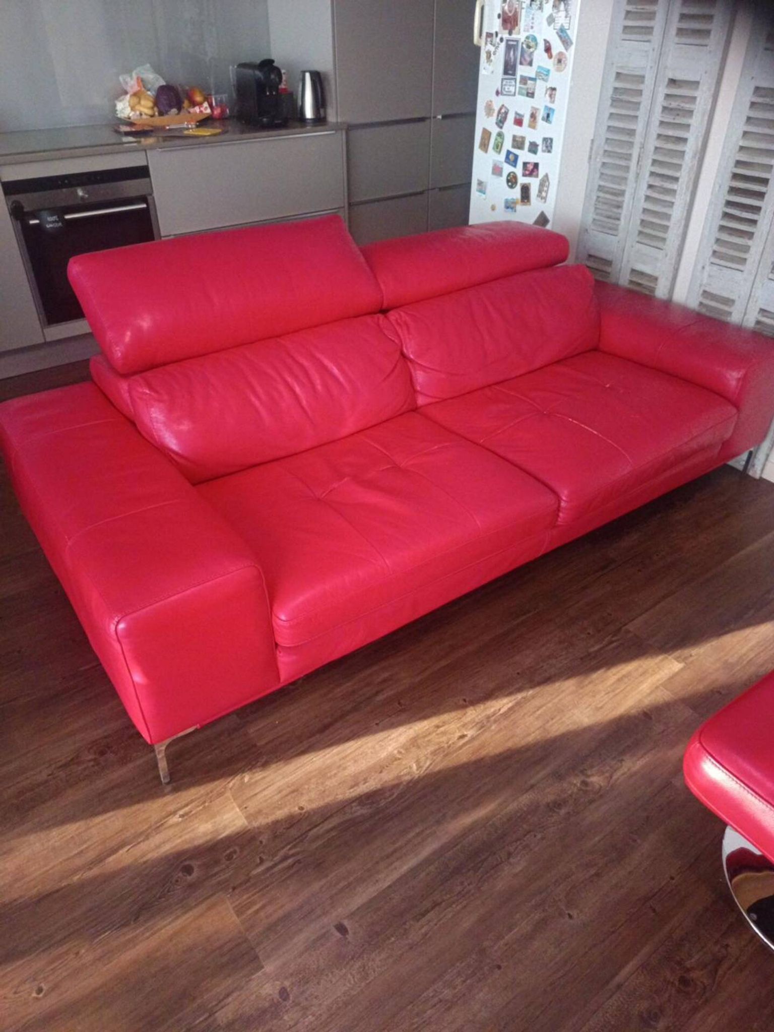 Ensemble XXL Maison en cuir rouge - canapé , fauteuil et 2 poufs