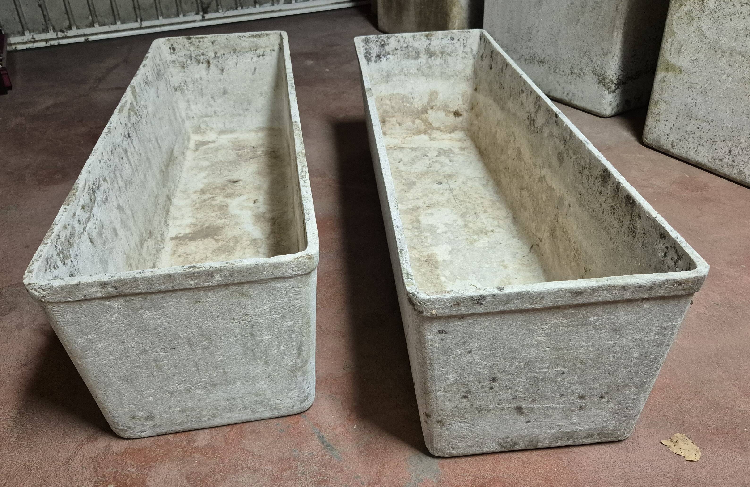 Set of fibreglass planters