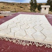 Beni Ouarain rug 300x200 cm – Natural cream wool – Diamond pattern in tone