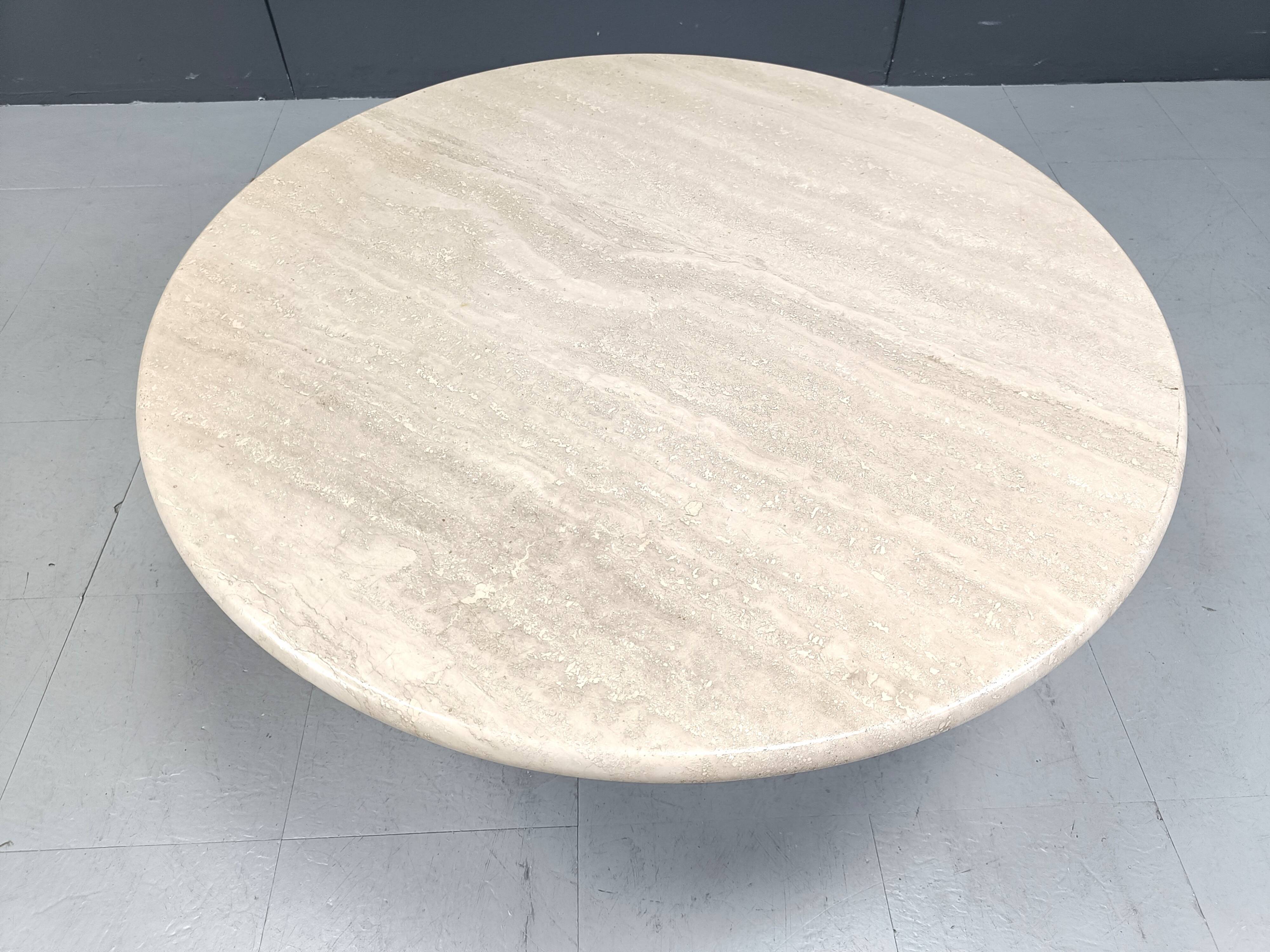 Vintage round ravertine coffee table, 1970s