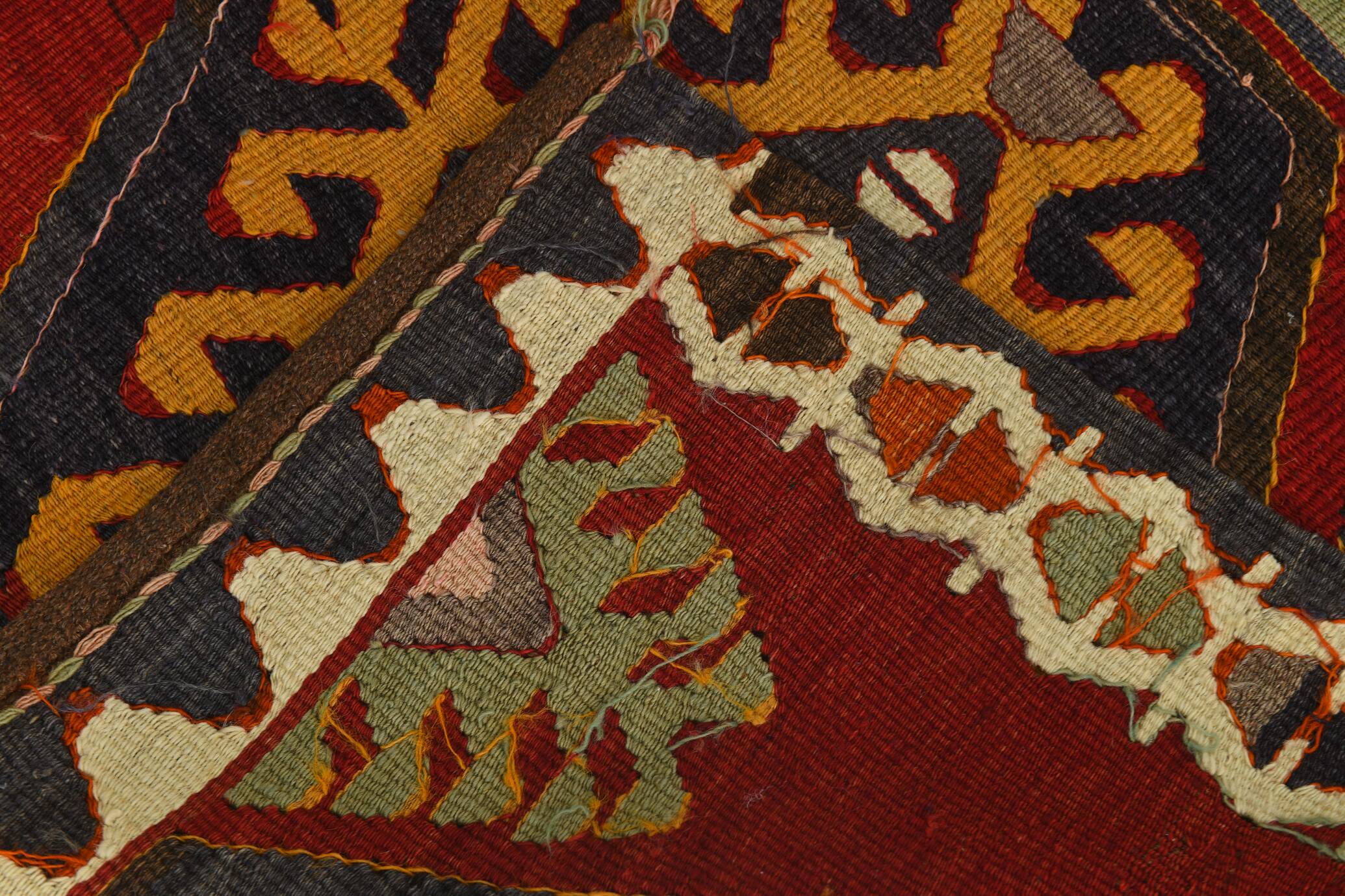 Kilim Vintage Anatolien Rouge – Motifs Géométriques, Laine, 88x125 Cm