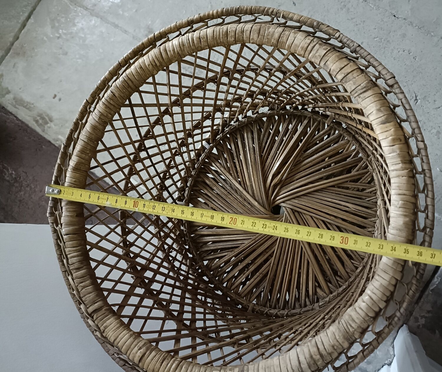 Plant holder, rattan pot cover