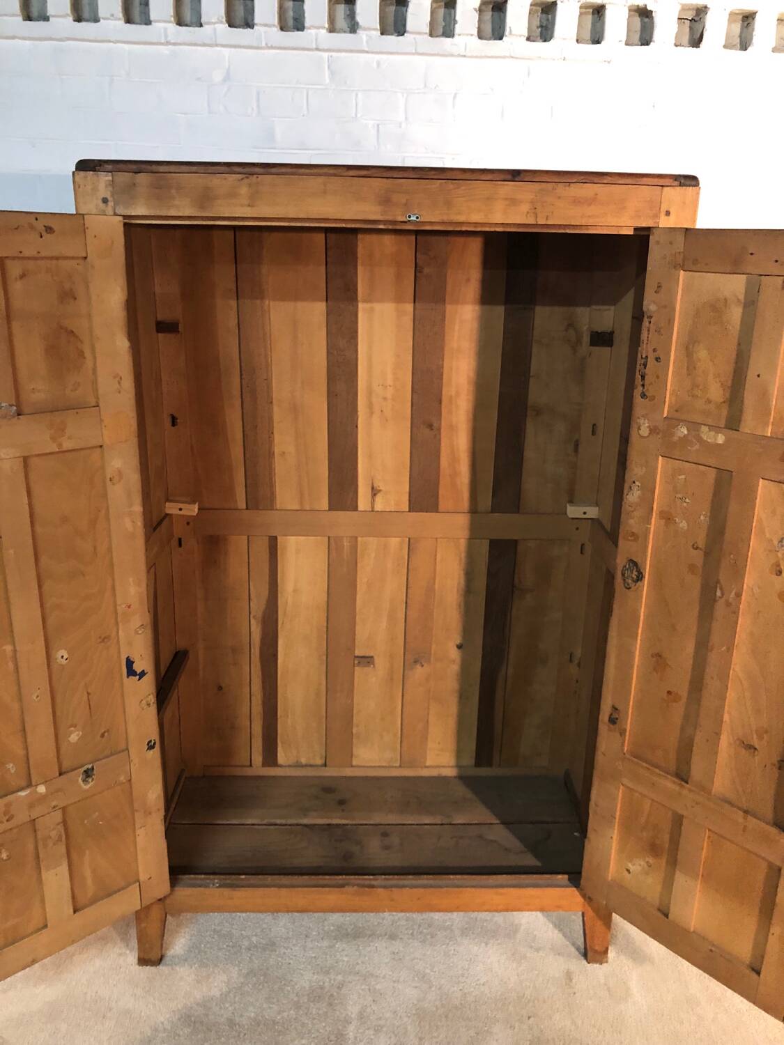 Armoire parisienne en bois des années 60