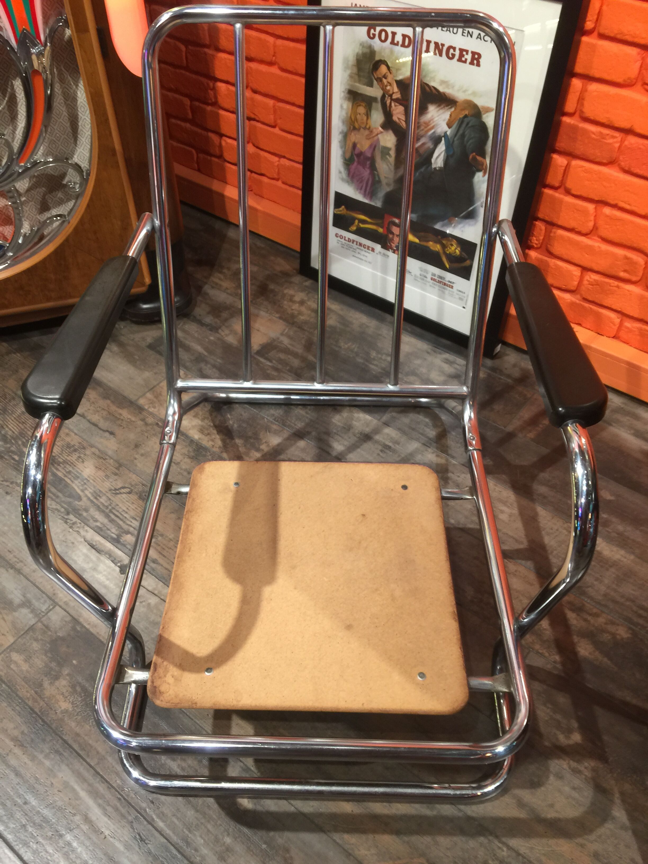 Lot 2 chairs USA 1950