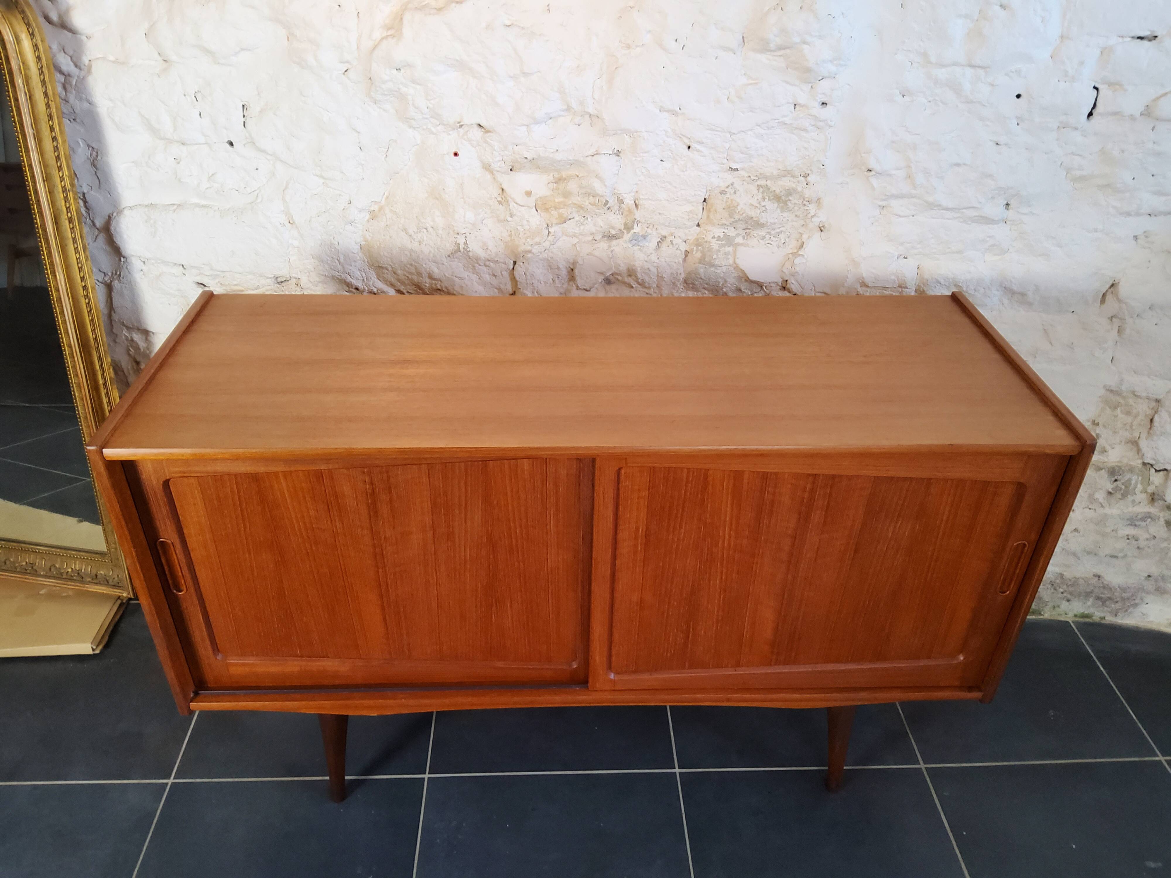 Scandinavian sideboard with sliding doors and drawers - teak