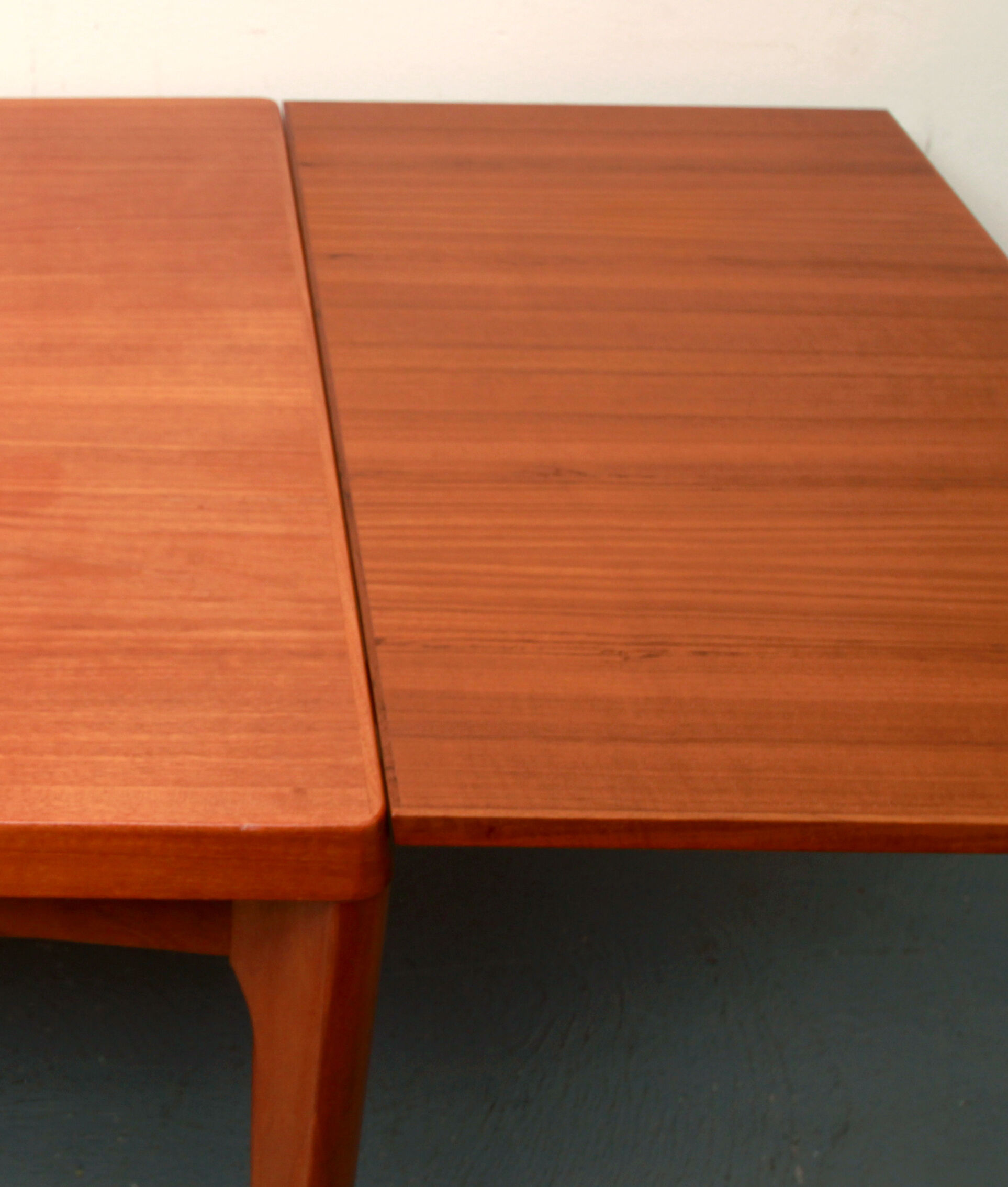 Table à manger extensible danoise des années 1960 en teck