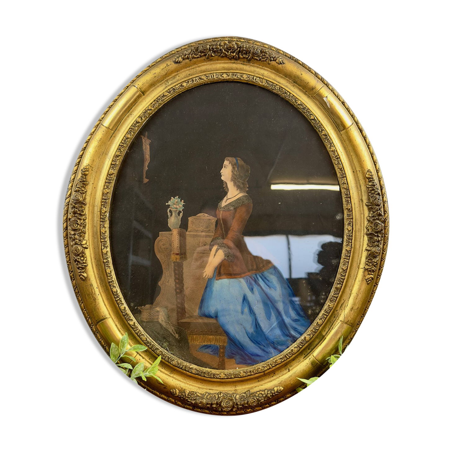 Old lithograph of a woman in prayer – Oval gold frame