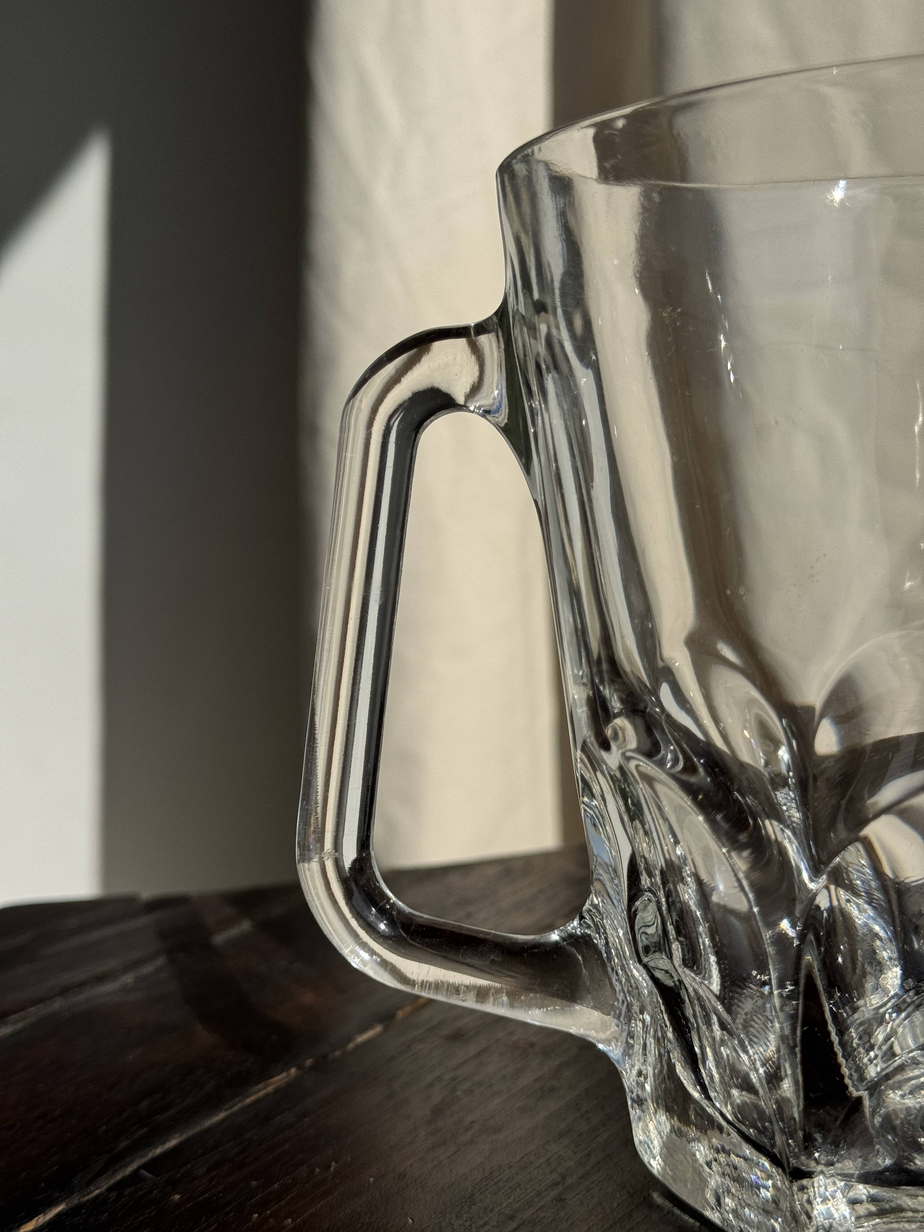 Large glass water jug with handle, hexagonal base, H15 D20.