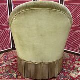 Almond green toad armchair