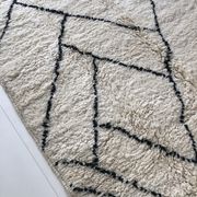 Moroccan Berber carpet Beni Ouarain with black graphic patterns 2,36x1.55m