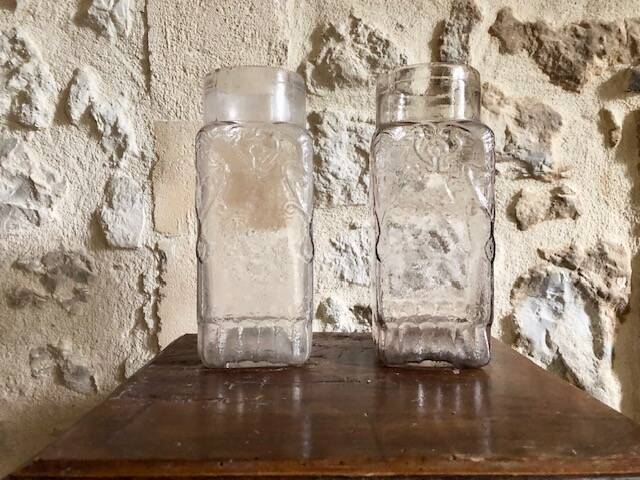 2 glass vases, 19th century.