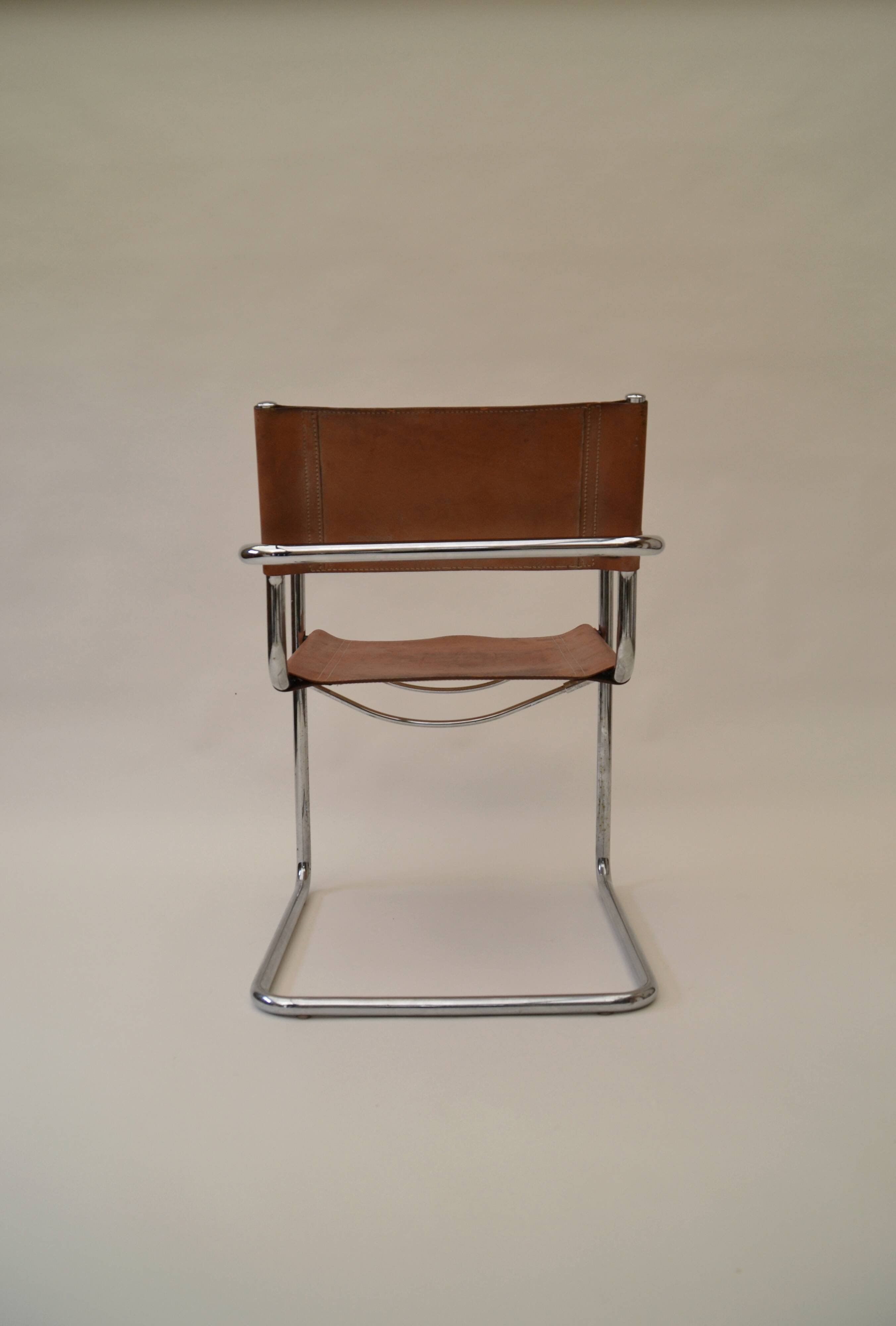 Paire de fauteuils “MG5” d’après Marcel Breuer édition Matteo Grassi, des années 70