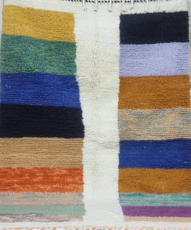 Tapis berbère beni ouraine traditionnelle en laine taille 150 x 250 cl