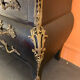Commode tombeau patine noire style Louis XV