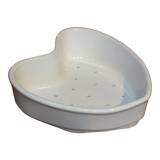 Old white porcelain heart mold (faisselle or Neufchatel)