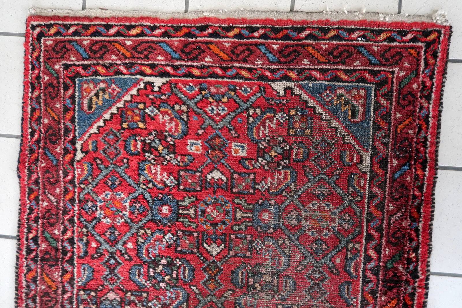 Distressed antique Persian Hamadan runner 2.8' x 9.11' - circa 1920 (1C1199)