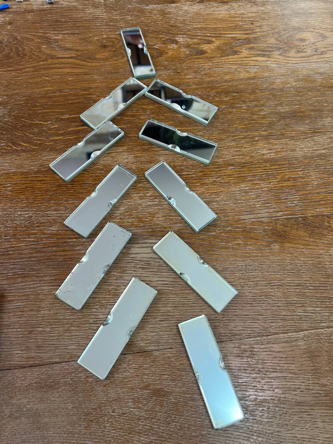 Mirror knife holders