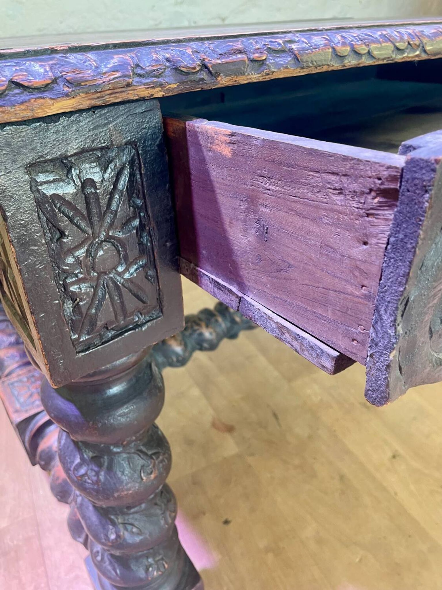 Louis XIII style desk table