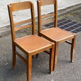 2 chaises de bistrot scandinaves en bois 1950