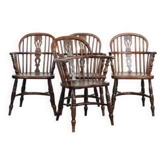 Antique set of 4 English Windsor lowback chairs with character