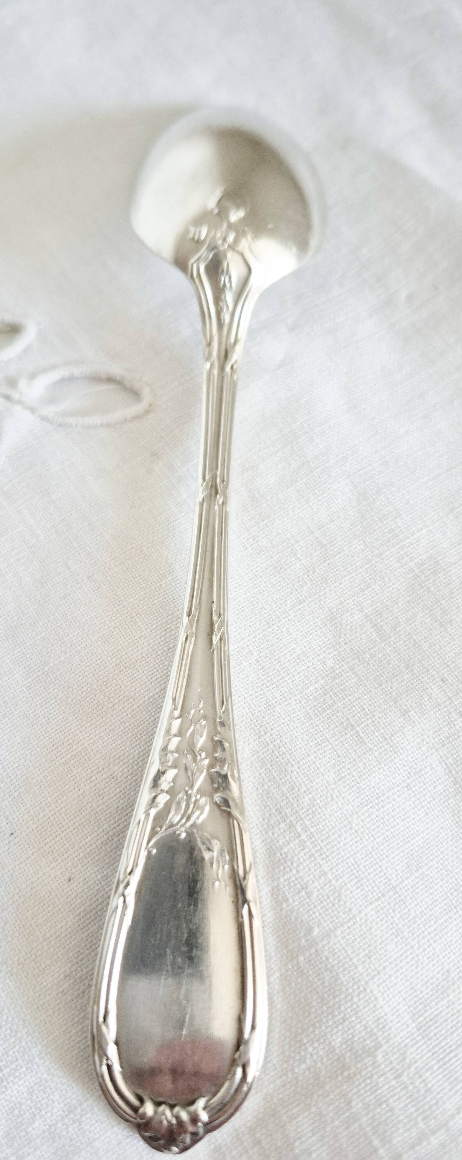 Dessert spoons, silver teaspoons, "white metal"