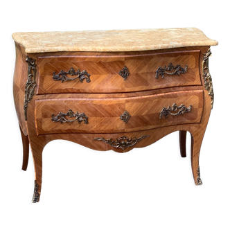 Commode en bois de rose