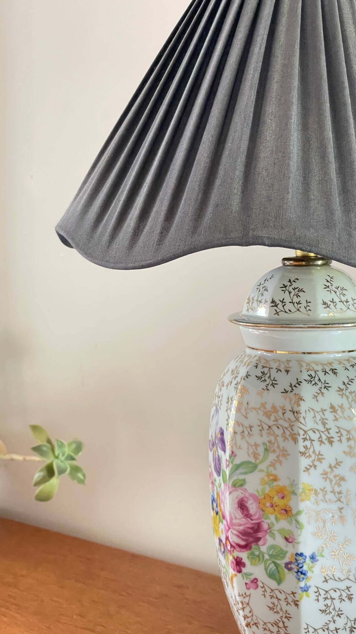 LAMP Porcelain from LIMOGES France