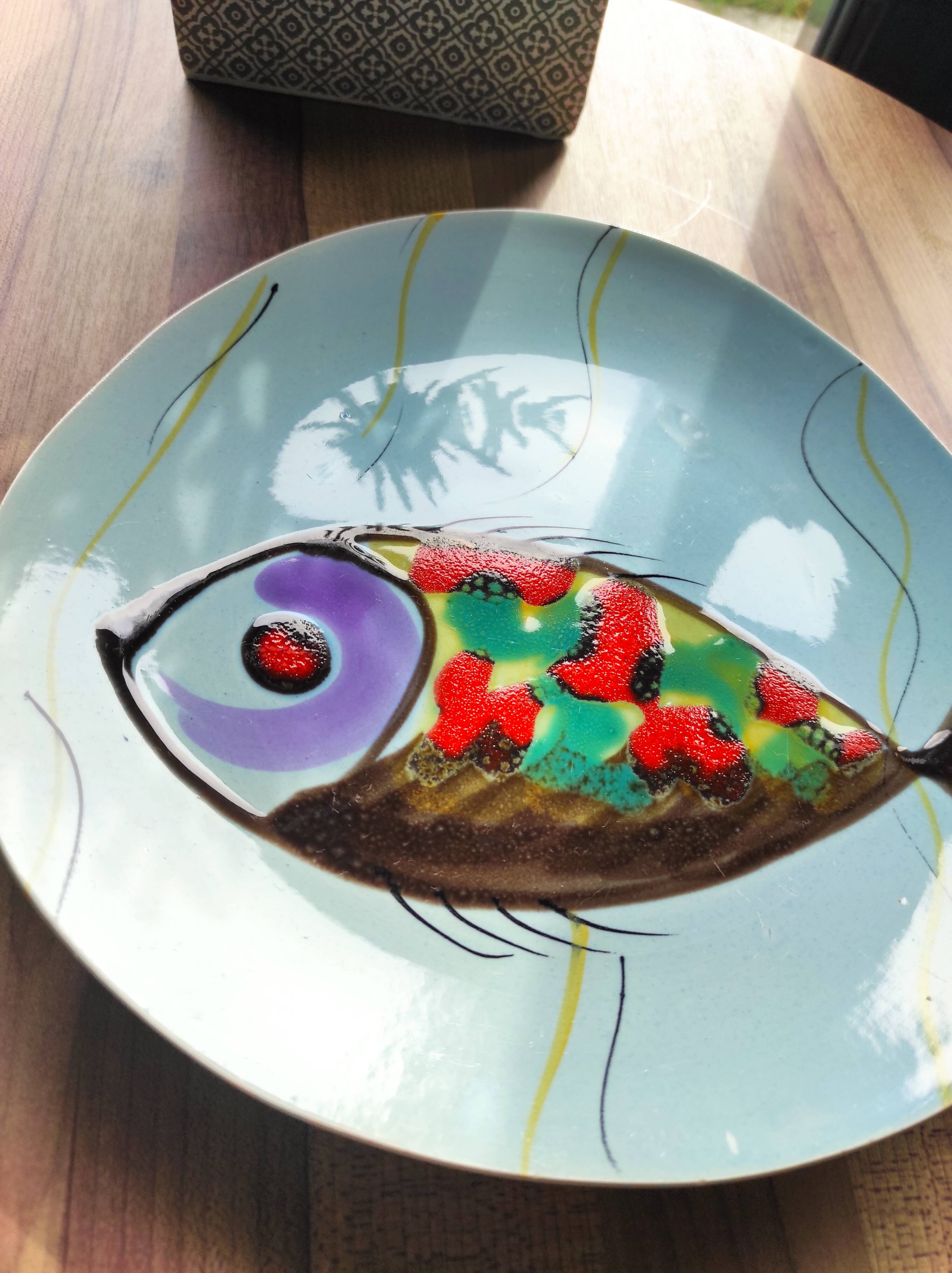 Fish pattern plate Bernard Serraz MBFA Pornic