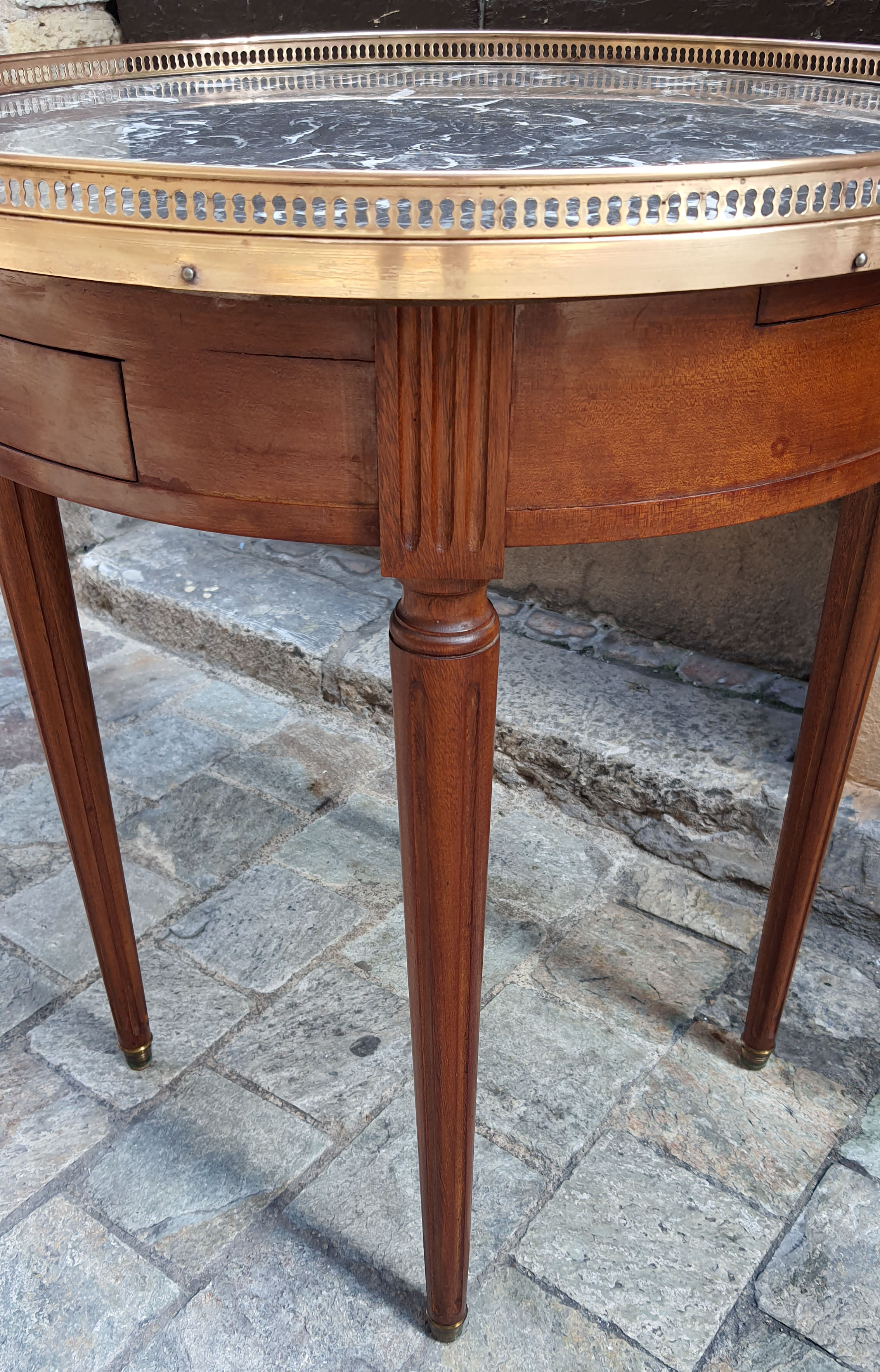 Side table Bouillotte Louis XVI black marble