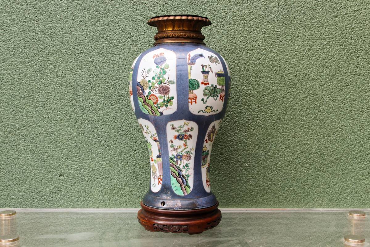Lamp base, Chinese porcelain, Kangxi style, late 19th century.