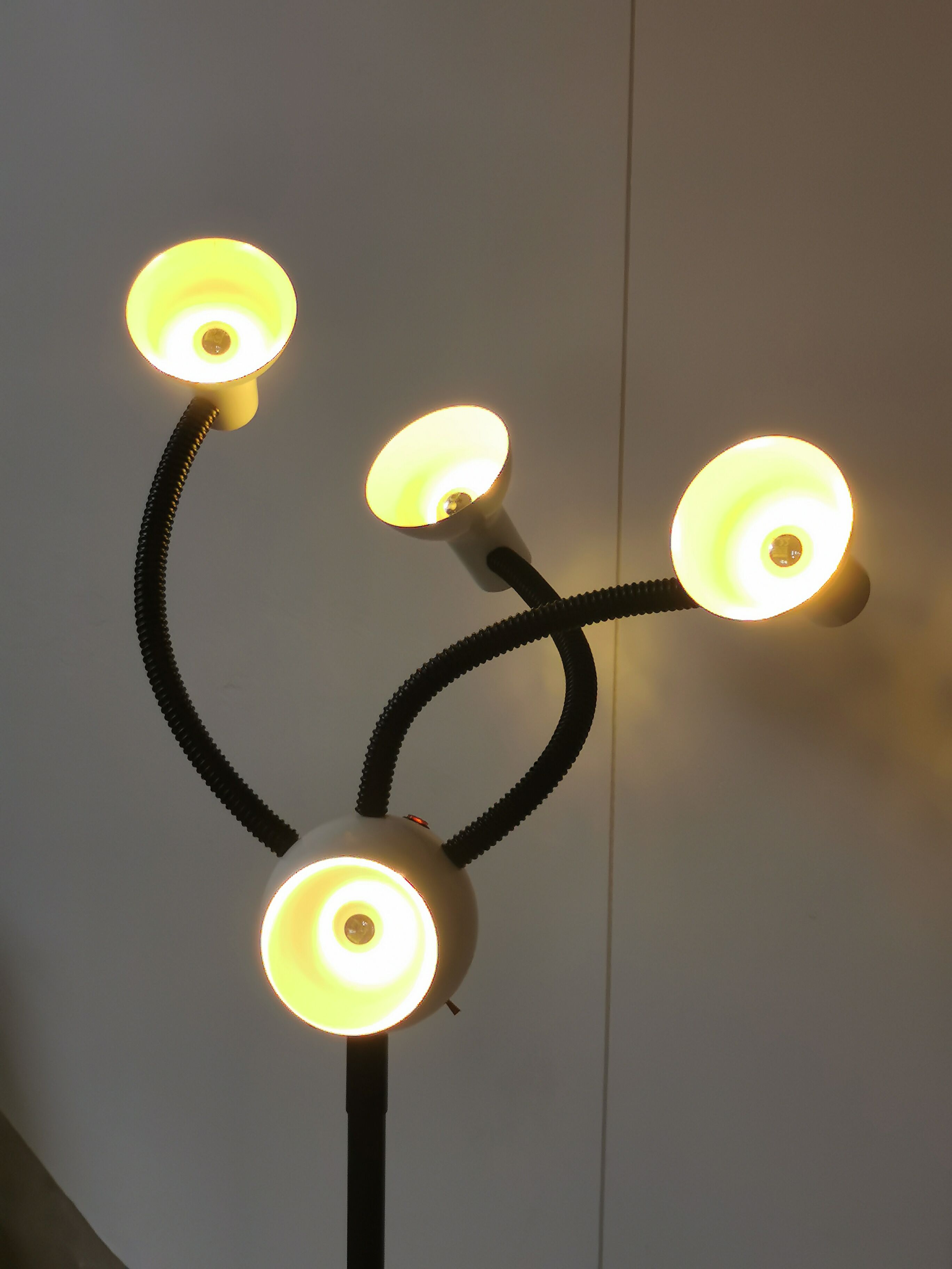 Space age lamp with 4 articulated spots, eyeball, sci-fi, 1970.