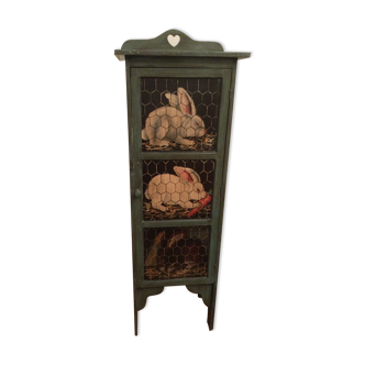 Decorated shelf cabinet 3 rabbits