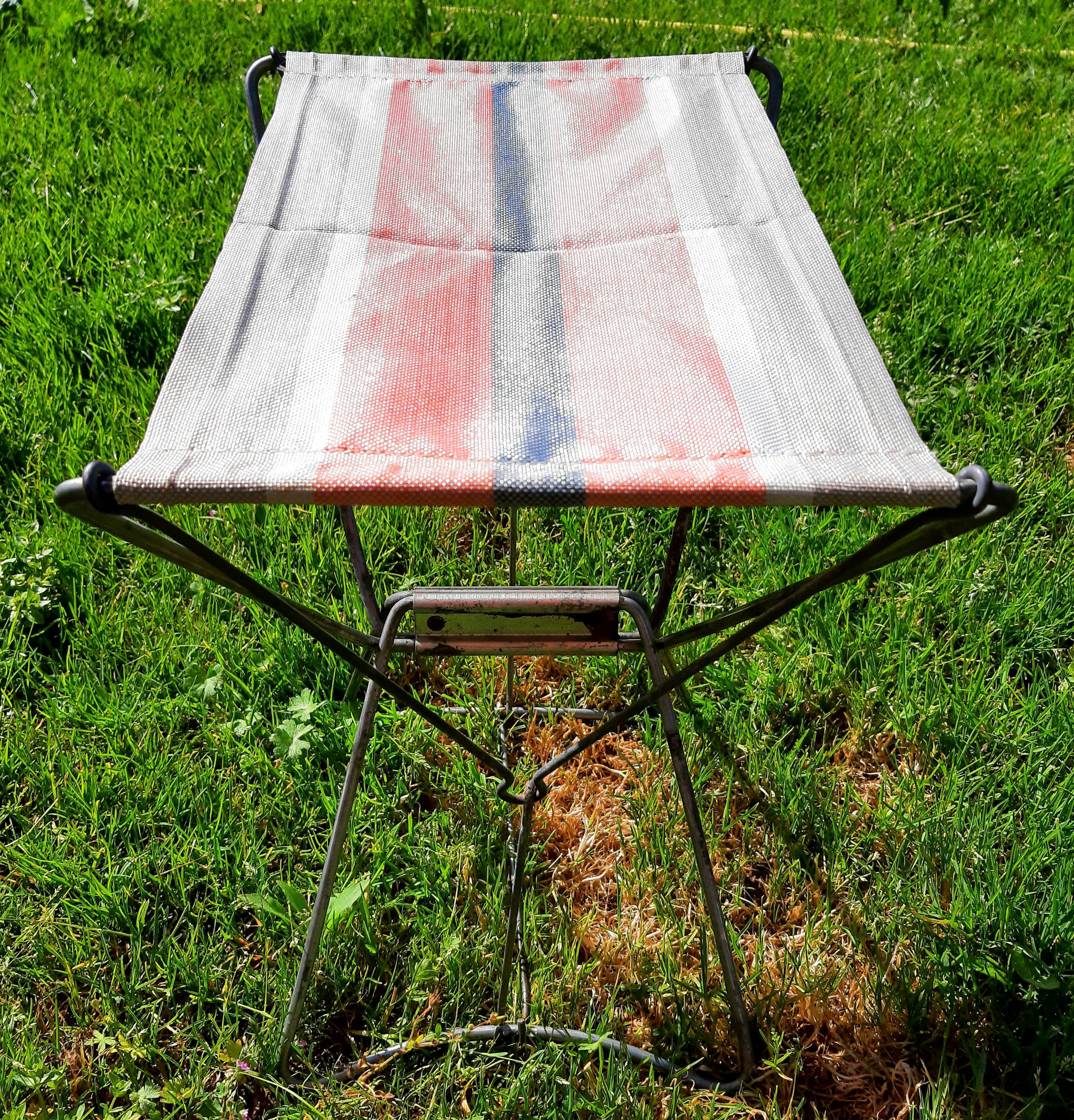 Folding camping chair