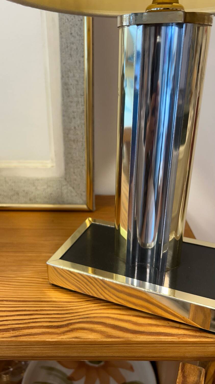 Robert de Schuytener pleated lamp