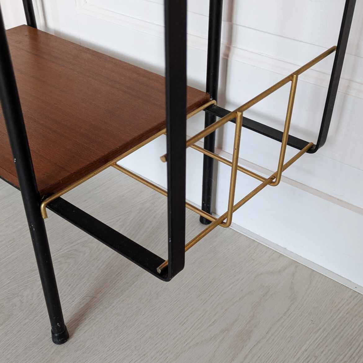 Floor lamp
