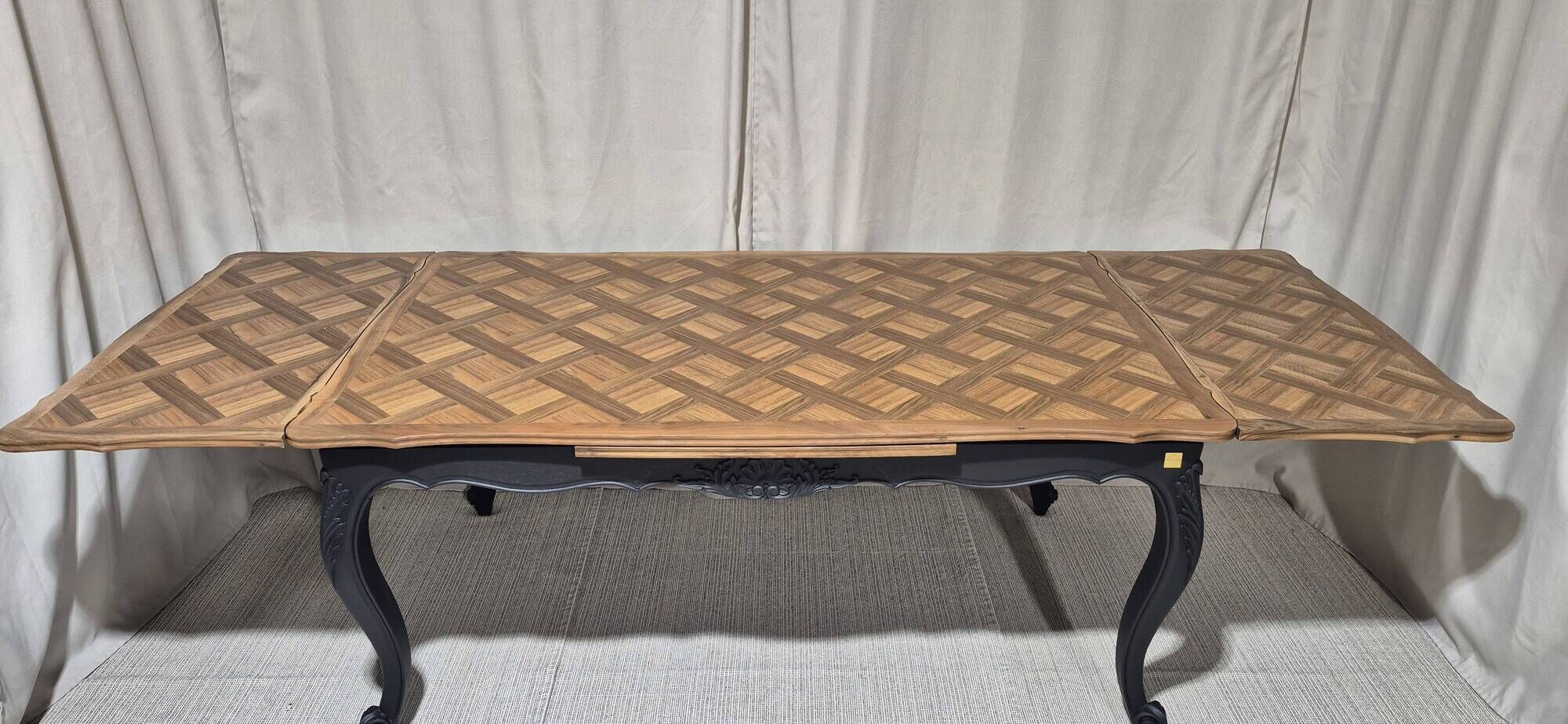 Louis XV table
