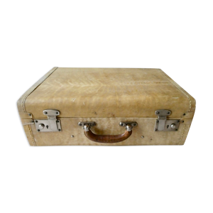 Valise recouverte de peau naturelle,