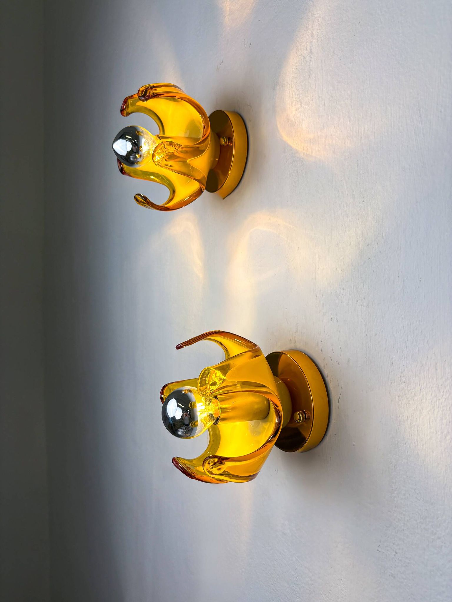 Pair of Carlo Nason wall lights for Mazzega Murano, blown Murano glass orange I