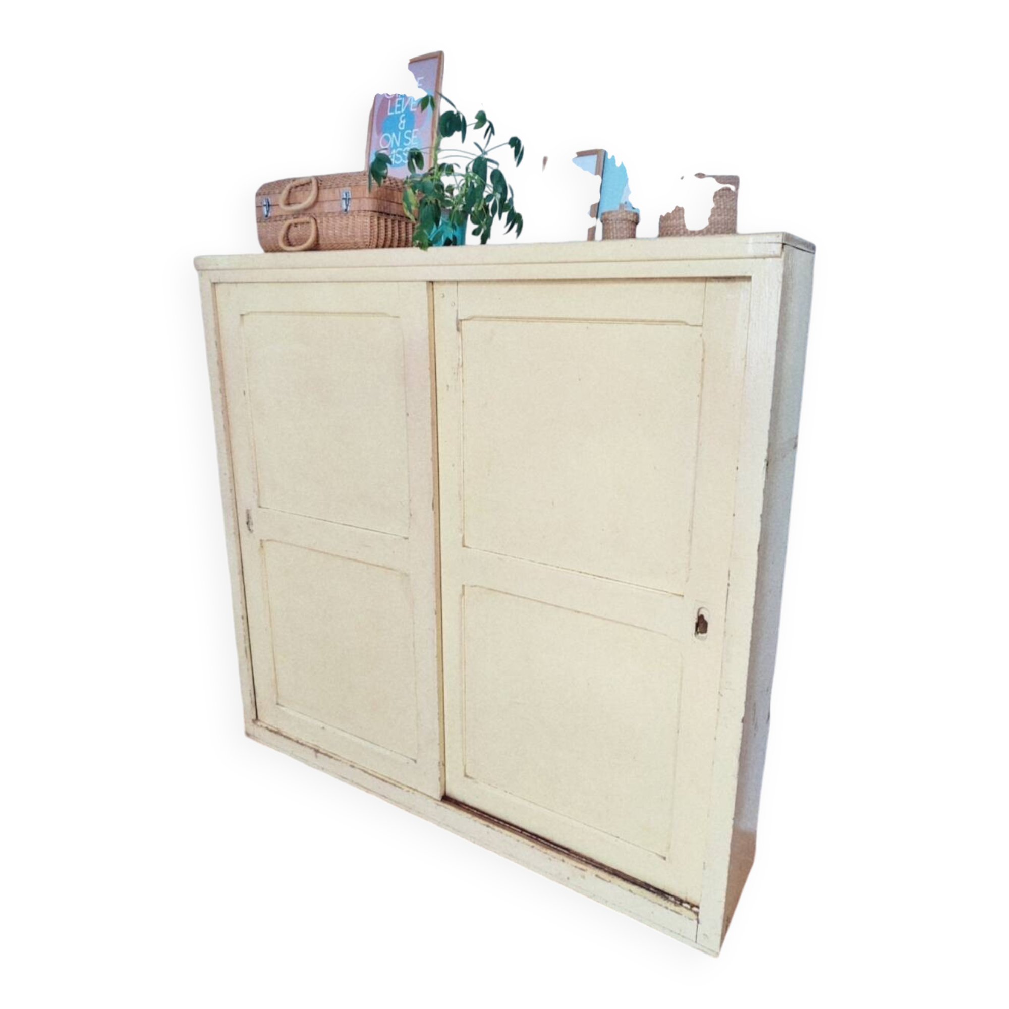 Trade furniture, storage furniture with sliding doors
