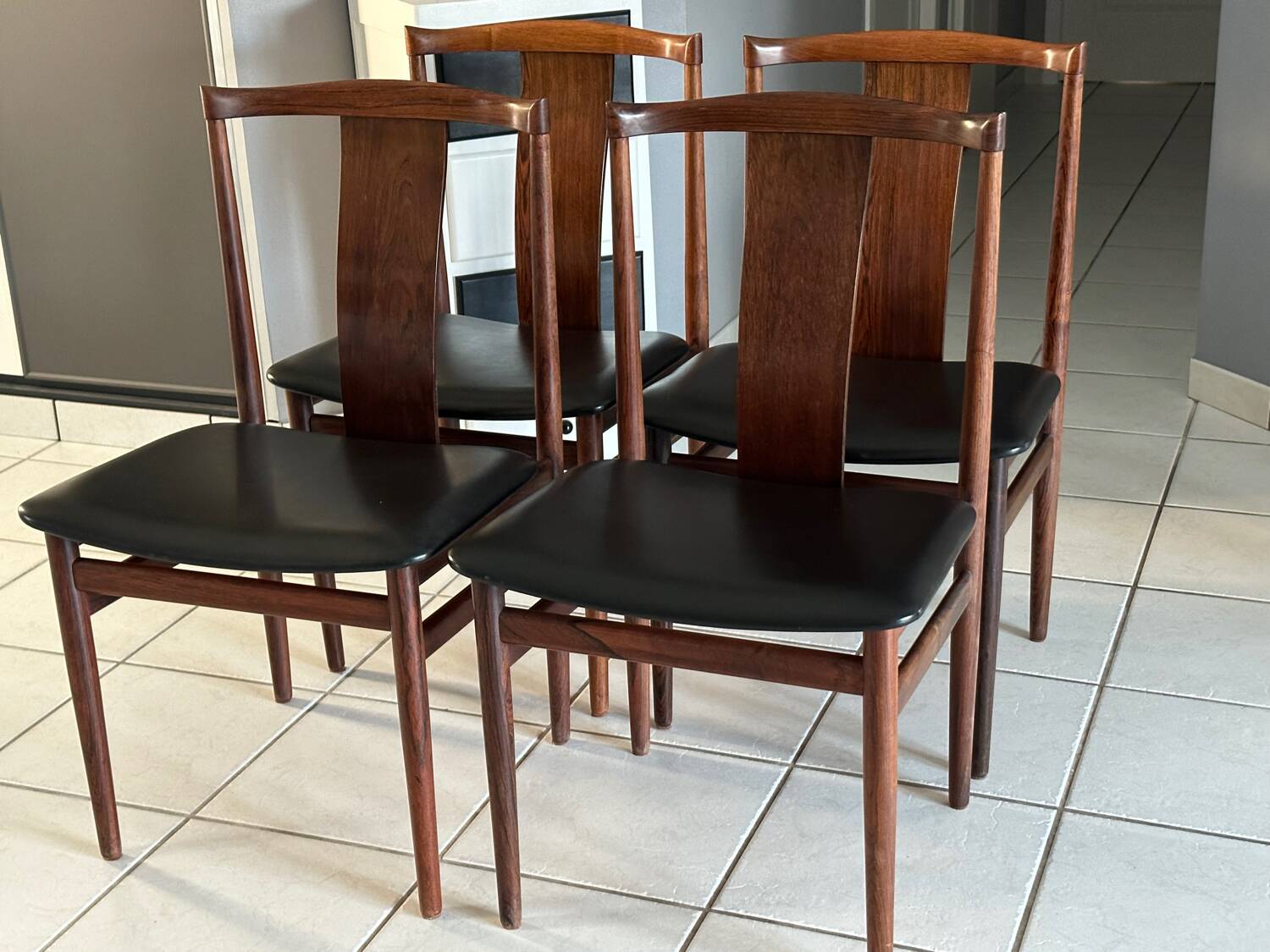 Set of 4 rosewood chairs designed by Henning Sorensen, Denmark, 1960.